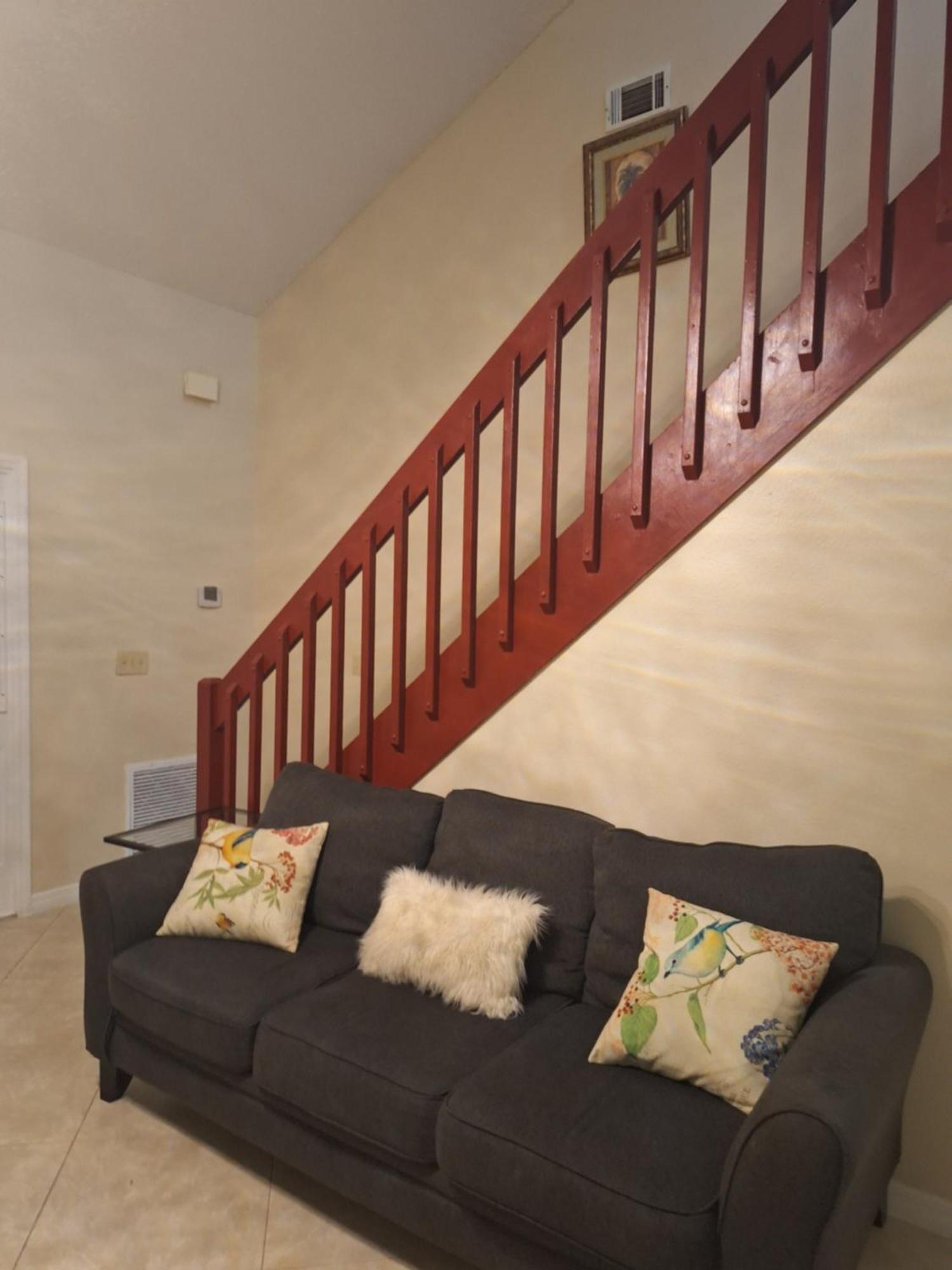 Mozzy-love Homestay Orlando