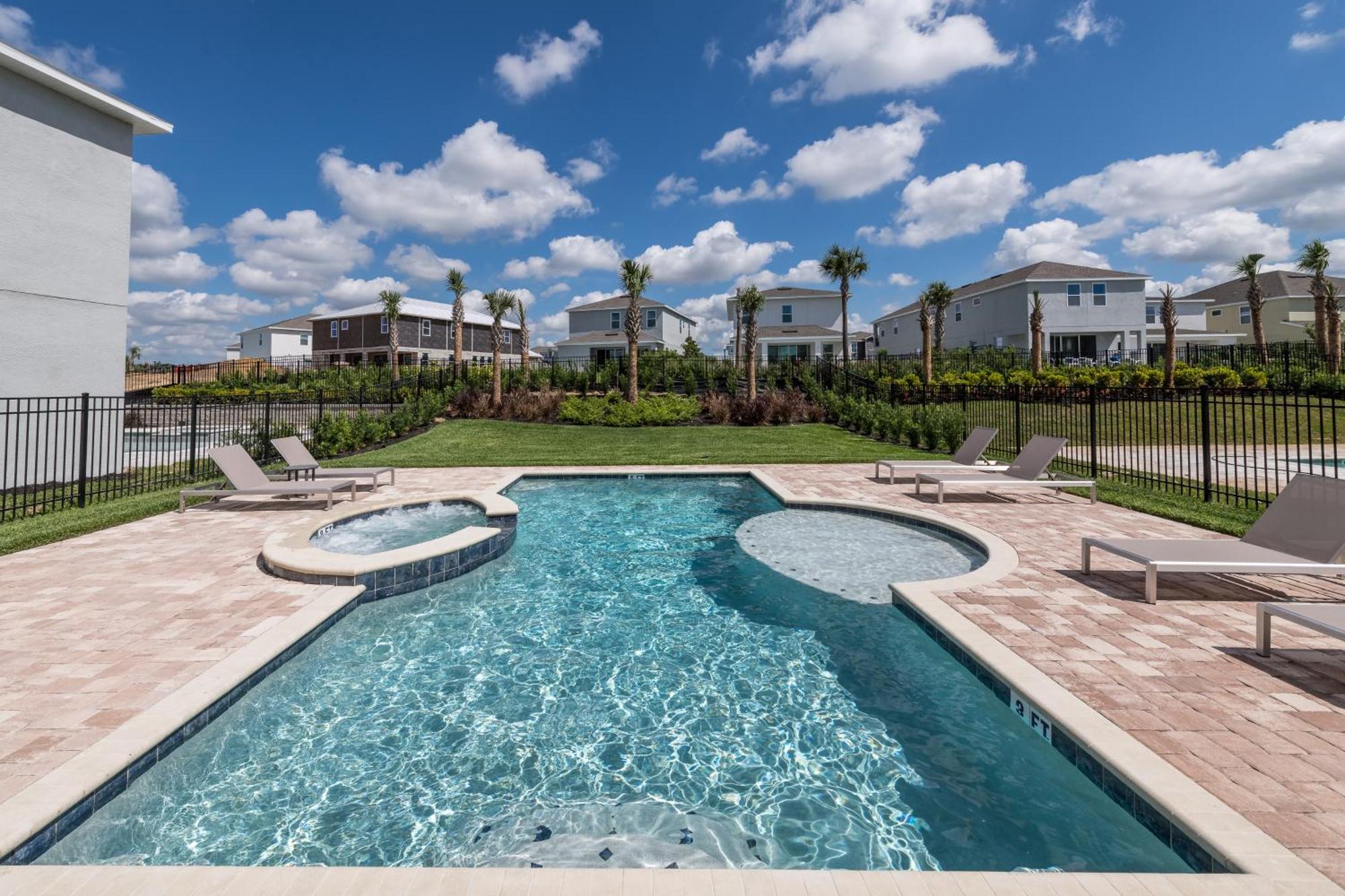 Posh Near World With Games & Private Pool By Rentyl - 7659f Holiday home *