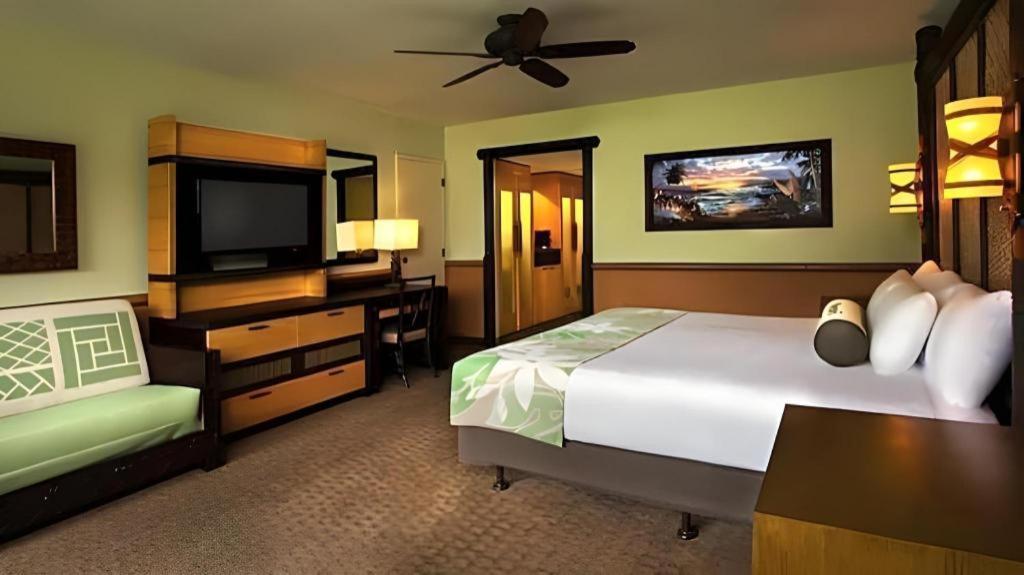 Disney's Polynesian Village