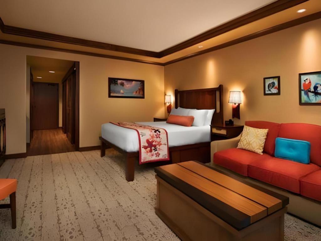 Disney's Polynesian Village