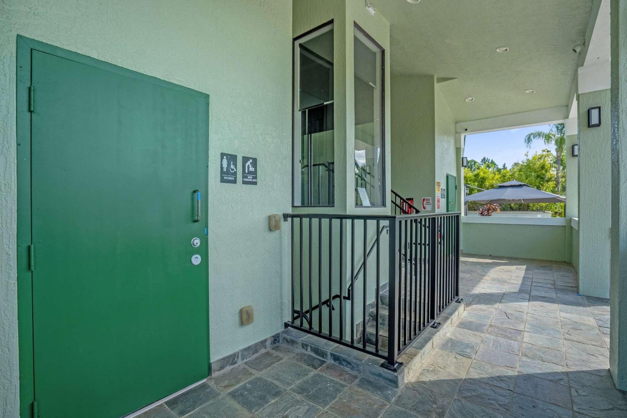 Luxury Townhome - 5 Minutes To Orlando
