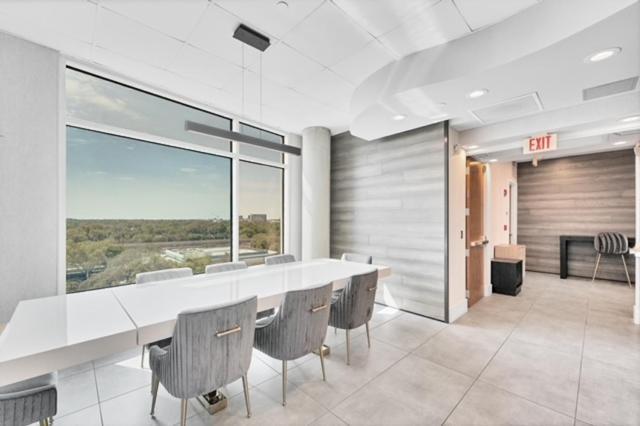 2bd 2bth Penthouse Downtown With Large Billiard Holiday home *