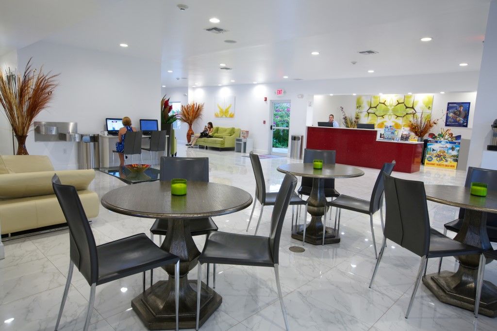 Hotel Surestay By Western International Drive