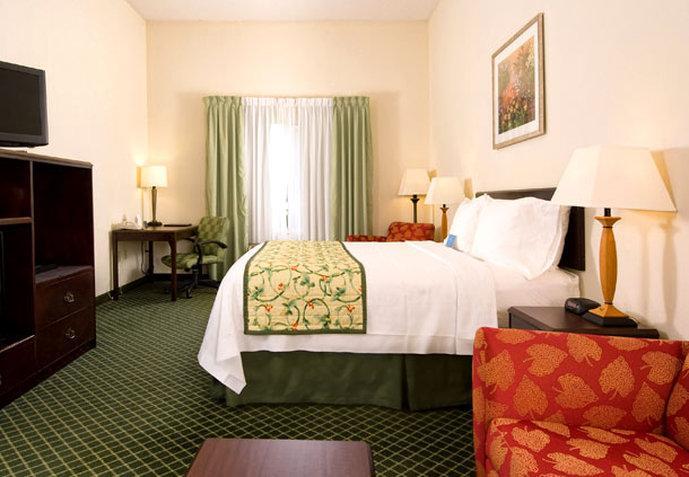 Hotel Fairfield Airport Orlando