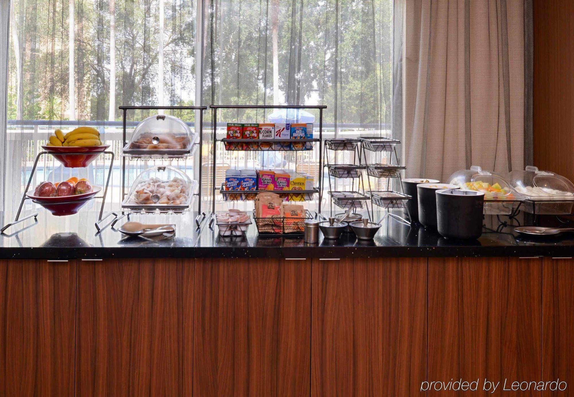 Hotel Fairfield Airport Orlando