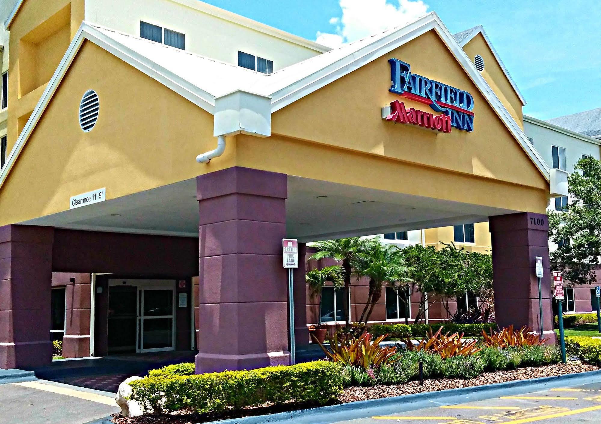Hotel Fairfield Airport