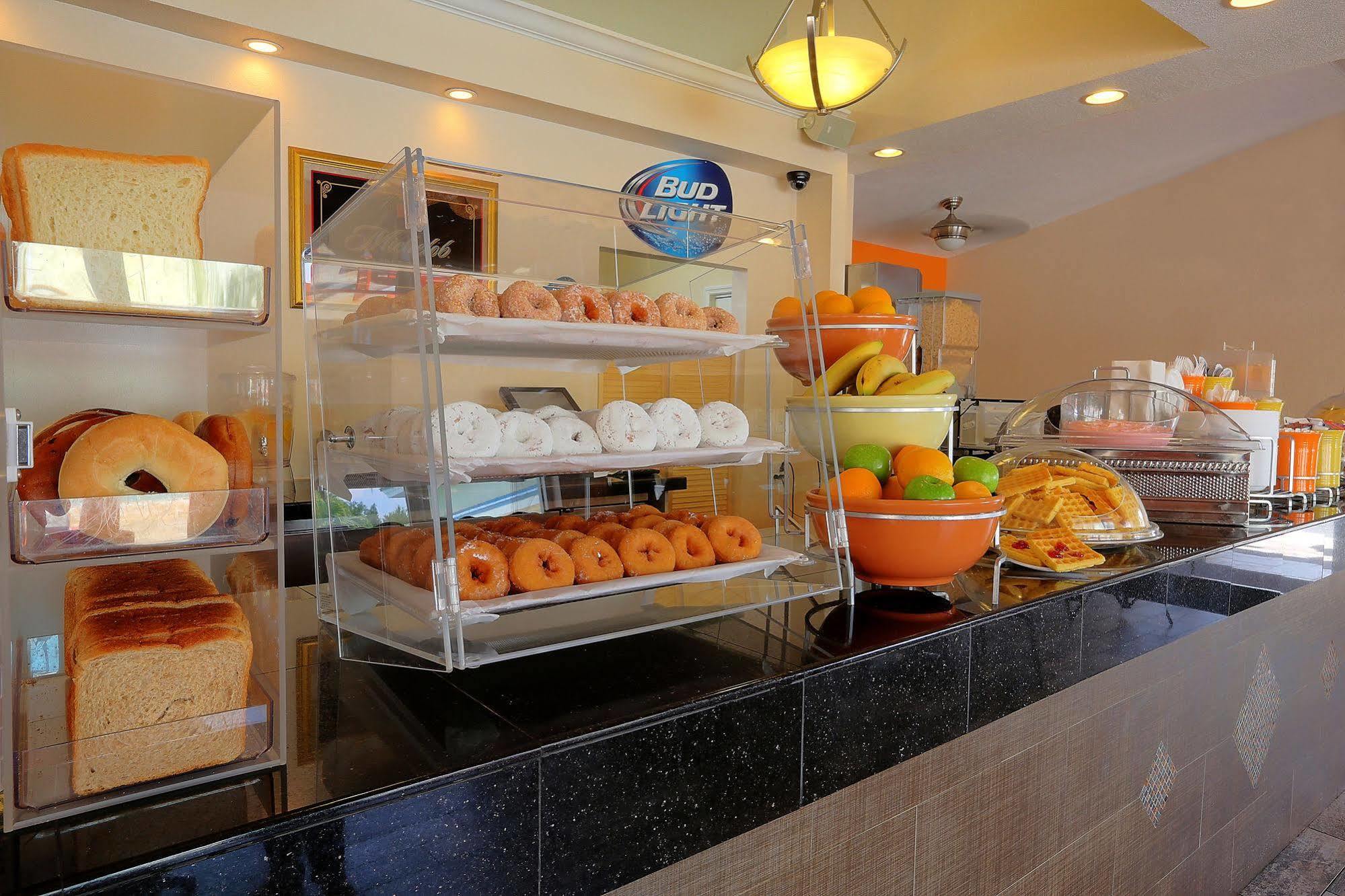 Hotel Surestay By Western International Drive