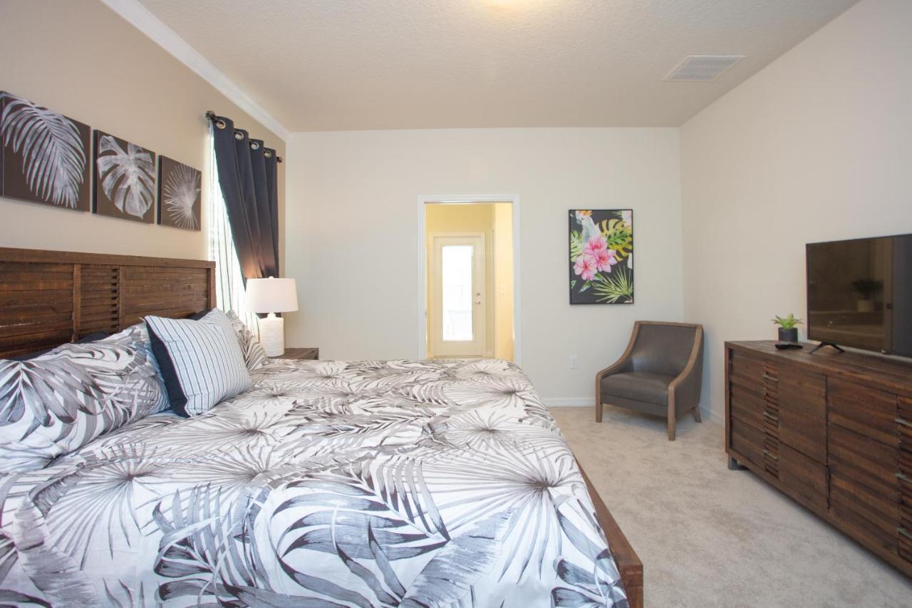 9 Bedroom Vacation In Windsor At Westside Orlando