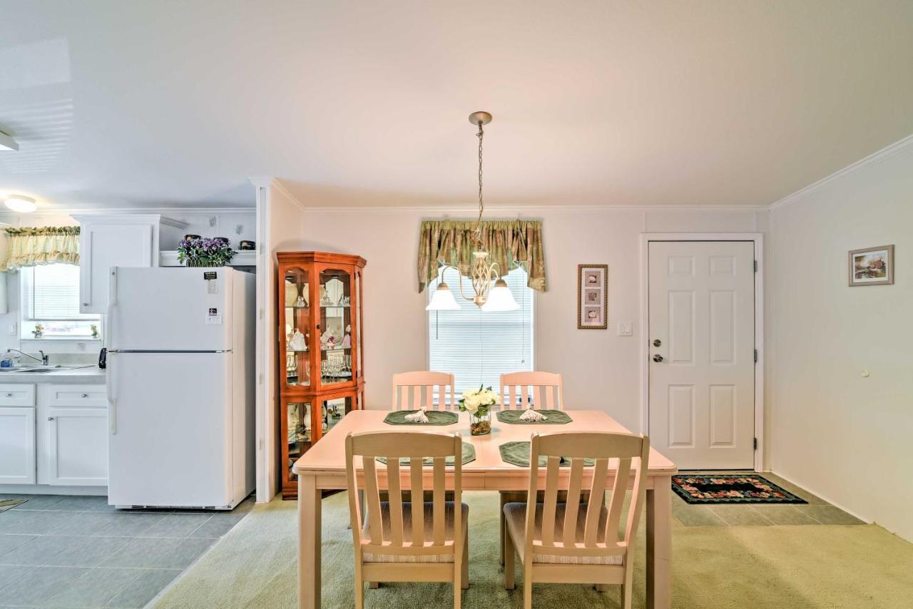 Water-view Patio, Pool Access 4mi To Disney Villa *