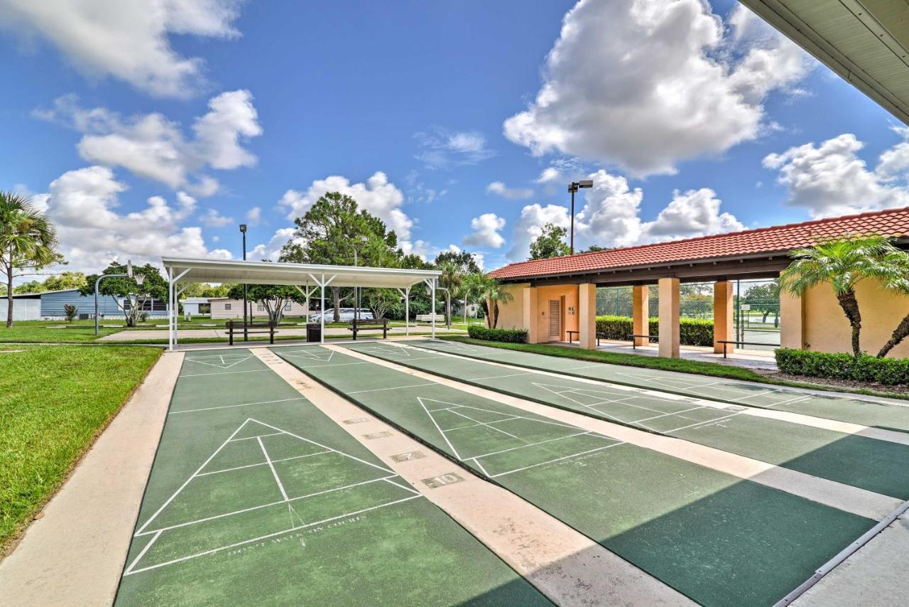 Water-view Patio, Pool Access 4mi To Disney Villa *