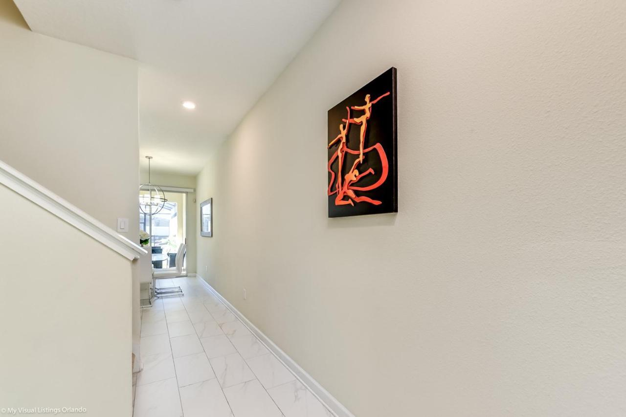 4882rc * Hunters Creek
