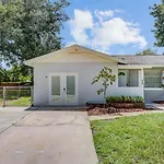 Quiet Location Duplex House - Minutes Away From Everything - Winter Park, Florida