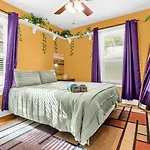 Orlando Oasis! Free Laundry & Parking Near Disney!