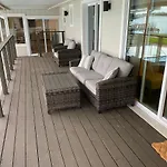 Clear Lake Retreat: Private Pool, Lakefront