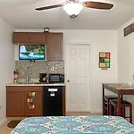 Relaxing 1Br Pet-Friendly Close To Dt & Wi-Fi