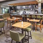 Courtyard By Marriott Orlando Airport