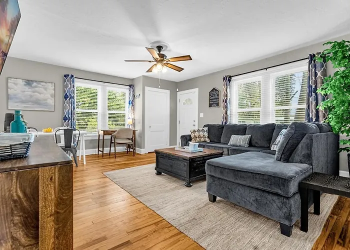 Orlando Oasis! Free Laundry & Parking Near Disney!
