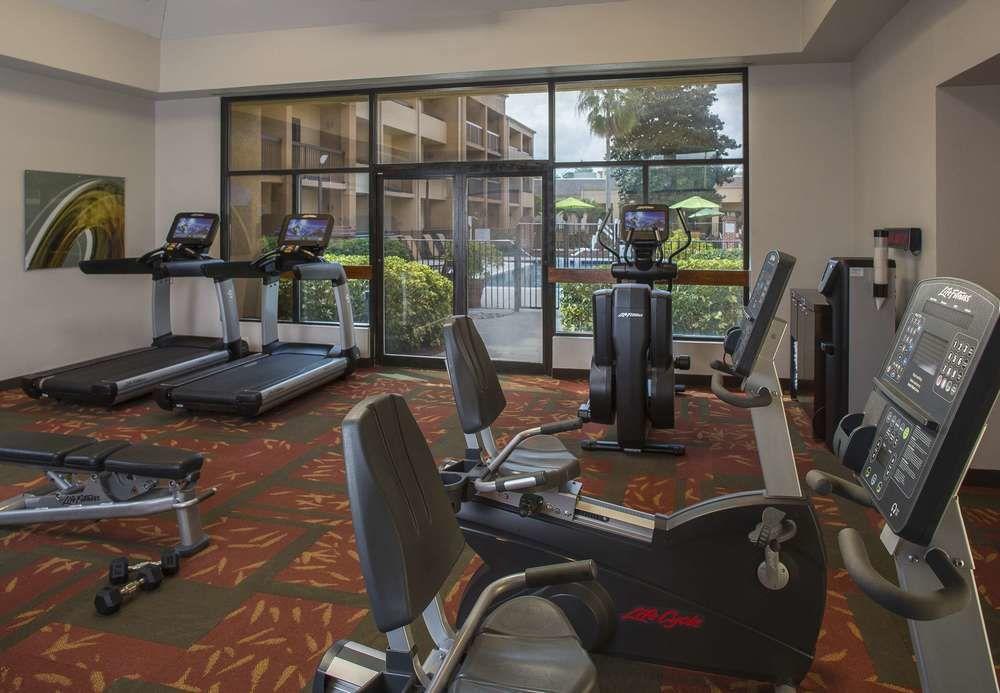 Courtyard By Marriott Airport Hotel 3*