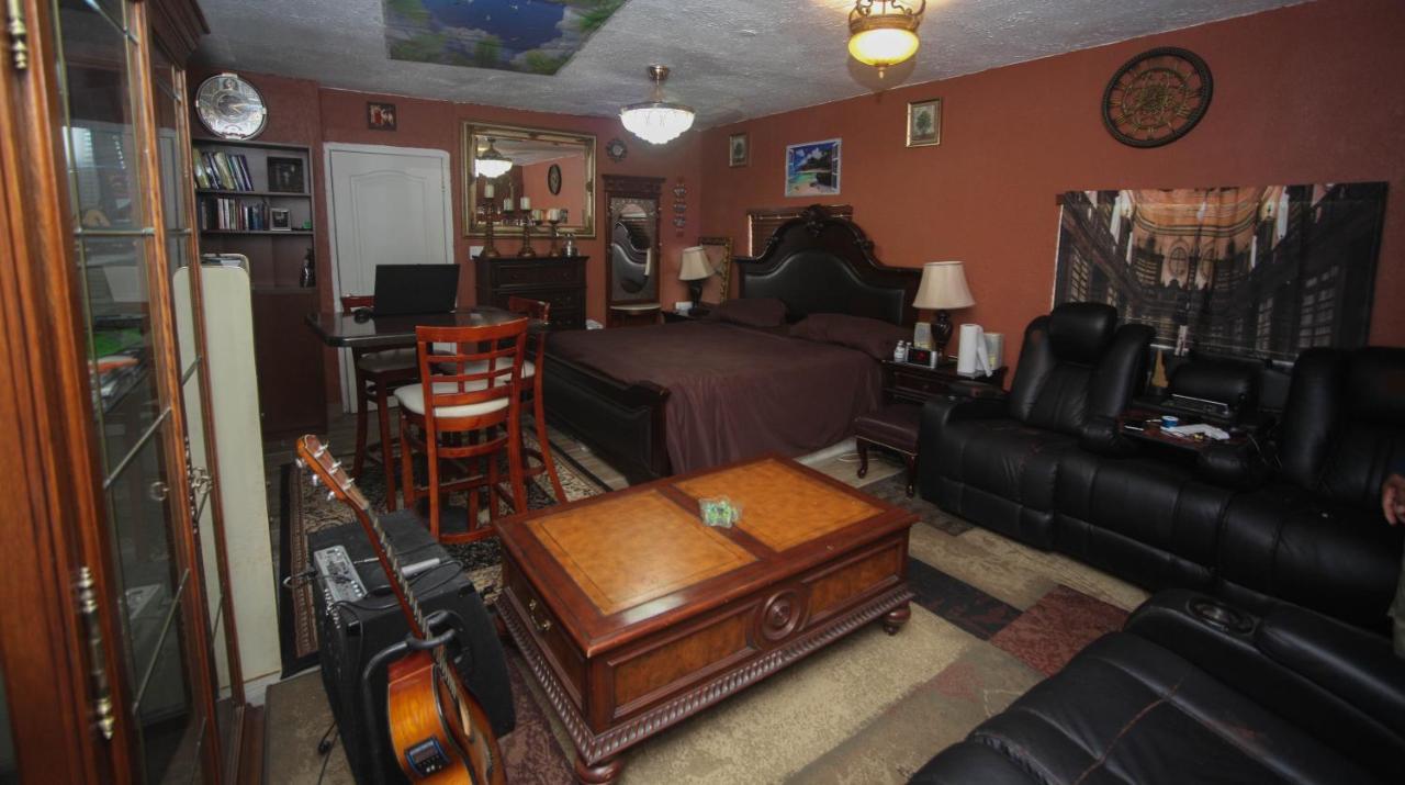 Apartment Beautiful Large Bedroom