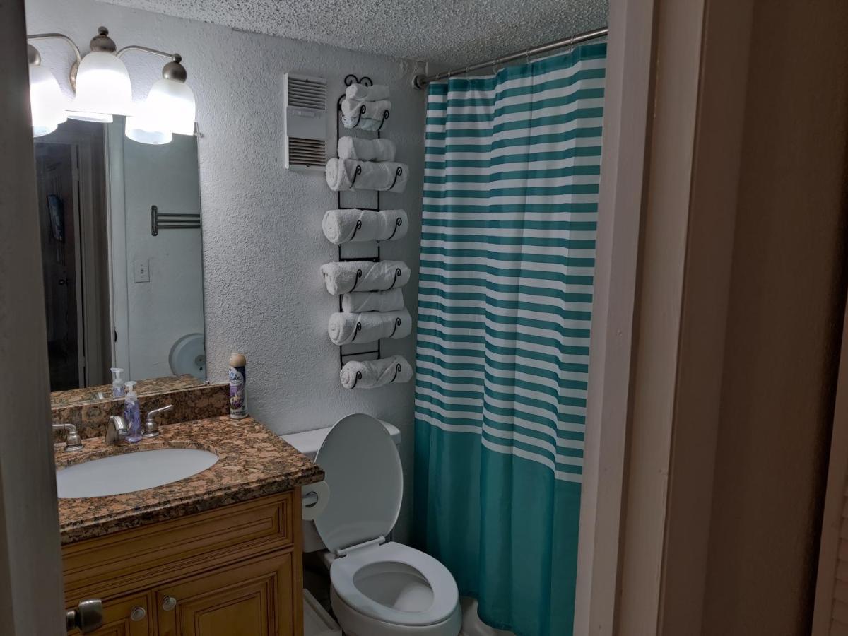 Centauri Vacation Rentals: 2-bedroom With Free Parking