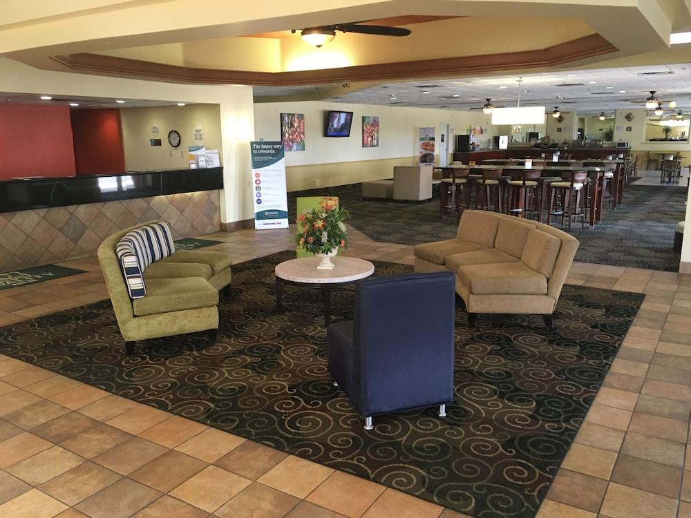 Hotel Quality & Winter Park Village Area Orlando