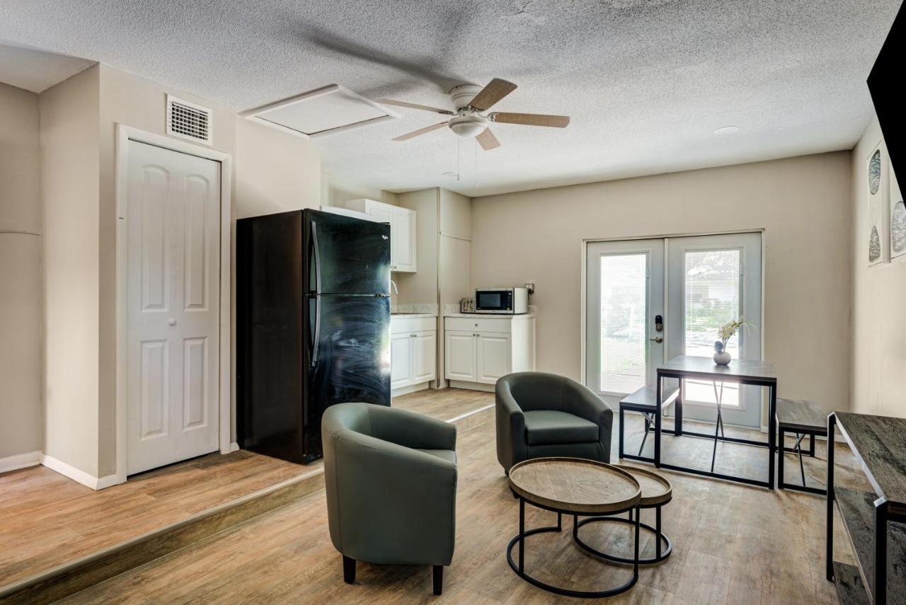 Apartment Quiet Location Duplex House - Minutes Away From Everything - Winter Park, Florida Orlando