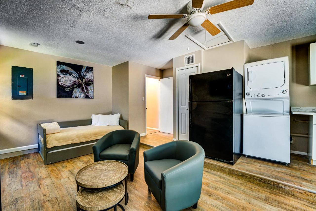 Quiet Location Duplex House - Minutes Away From Everything - Winter Park, Florida * Orlando