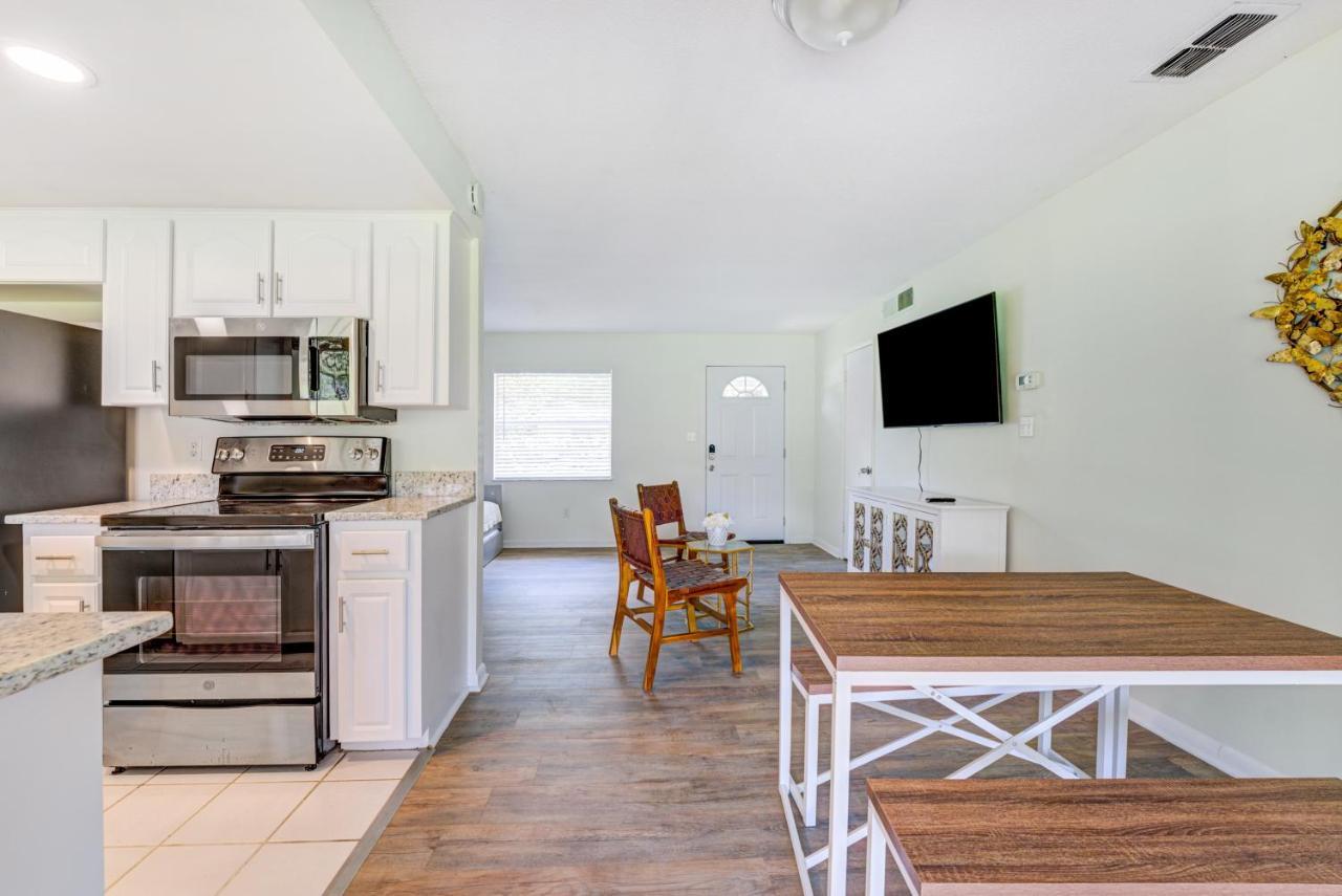 Quiet Location Duplex House - Minutes Away From Everything - Winter Park, Florida Apartment Orlando