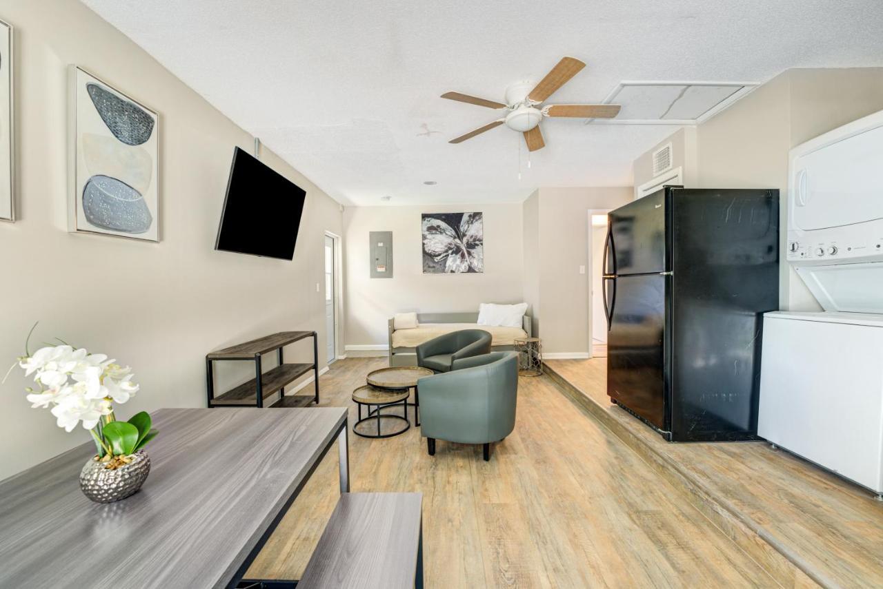 Quiet Location Duplex House - Minutes Away From Everything - Winter Park, Florida Apartment Orlando