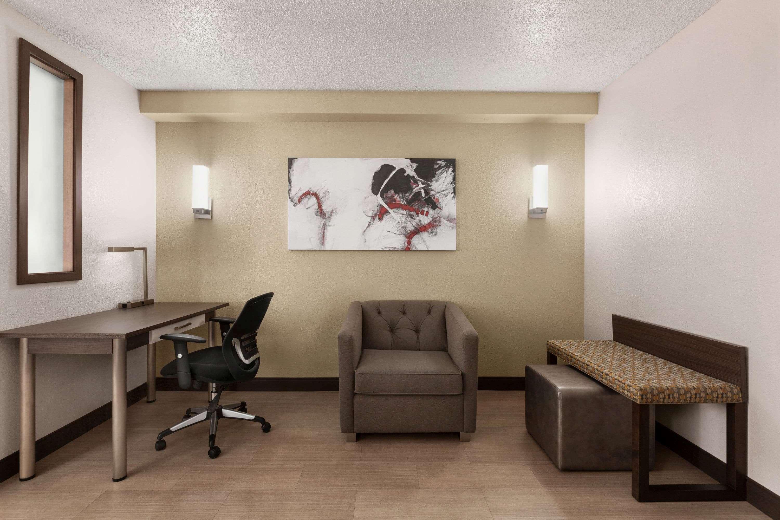 Ramada By Wyndham Airport- Free Airport Shuttle Hotel Orlando