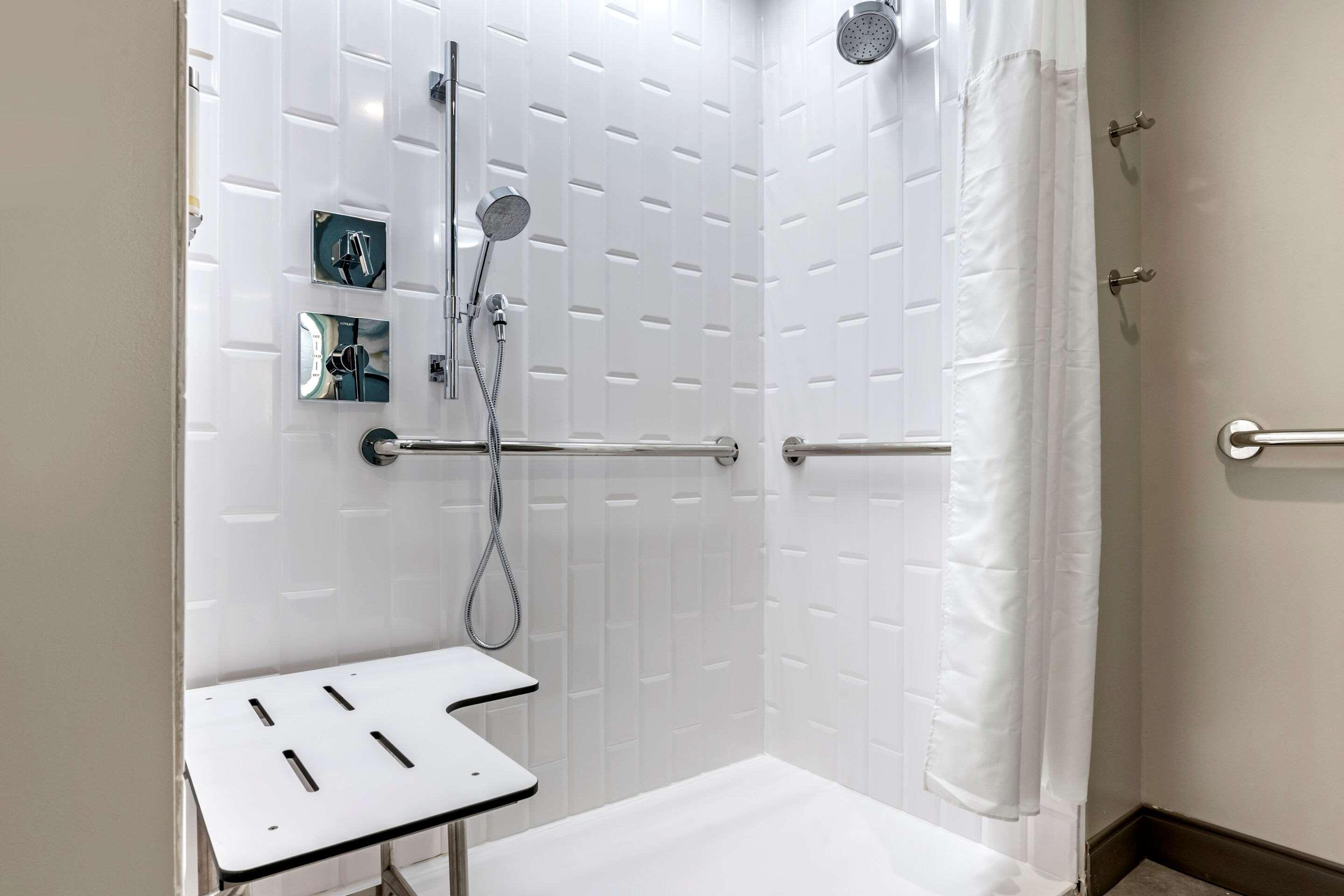 Cambria Airport Hotel Orlando