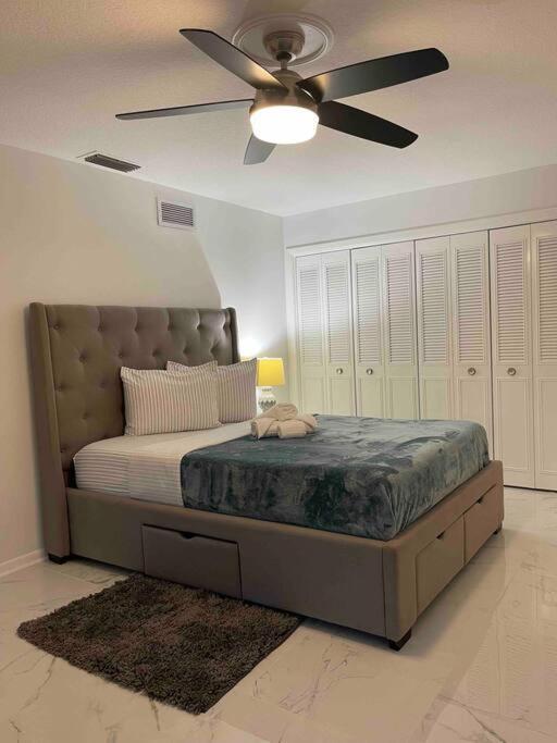 Apartment Entire Deluxe Studio In Near Disney Universal Studio Airpot And The Convention Center *
