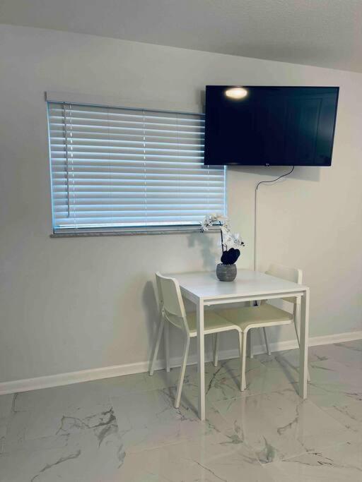 Entire Deluxe Studio In Near Disney Universal Studio Airpot And The Convention Center * Orlando