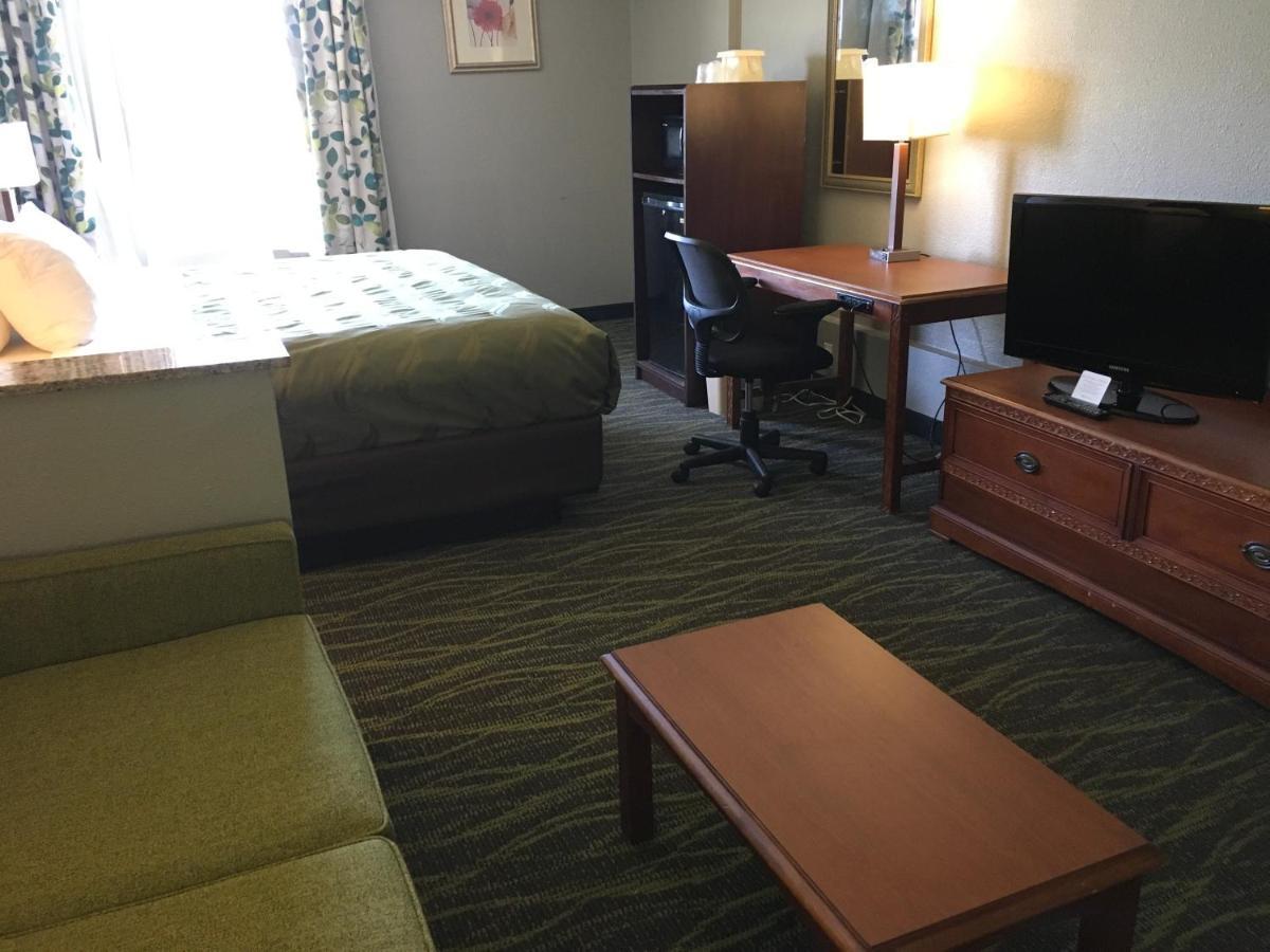 Hotel Quality & Winter Park Village Area Orlando