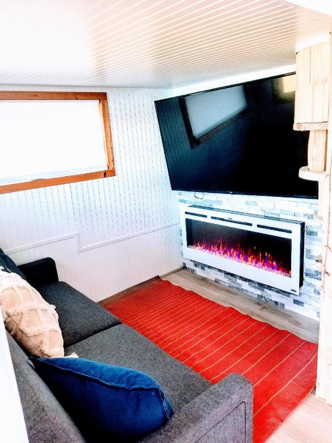 Holiday home Lakefront Tiny