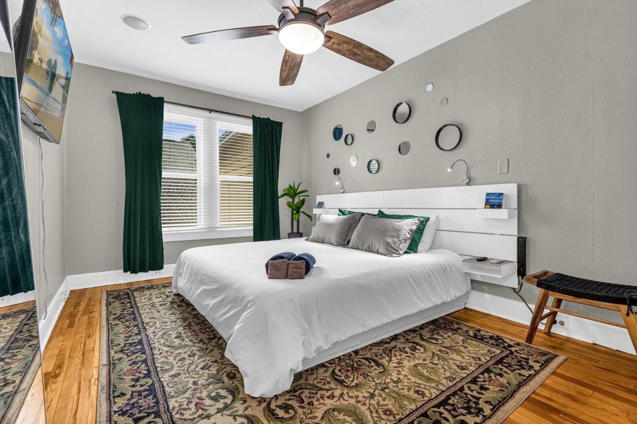 Oasis! Free Laundry & Parking Near Disney! Holiday home *
