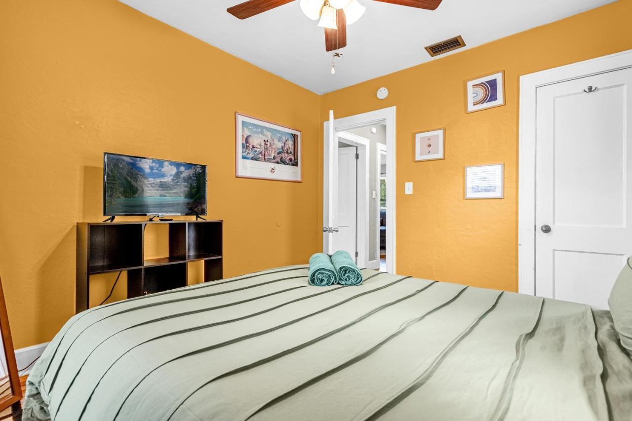 Holiday home Oasis! Free Laundry & Parking Near Disney! *