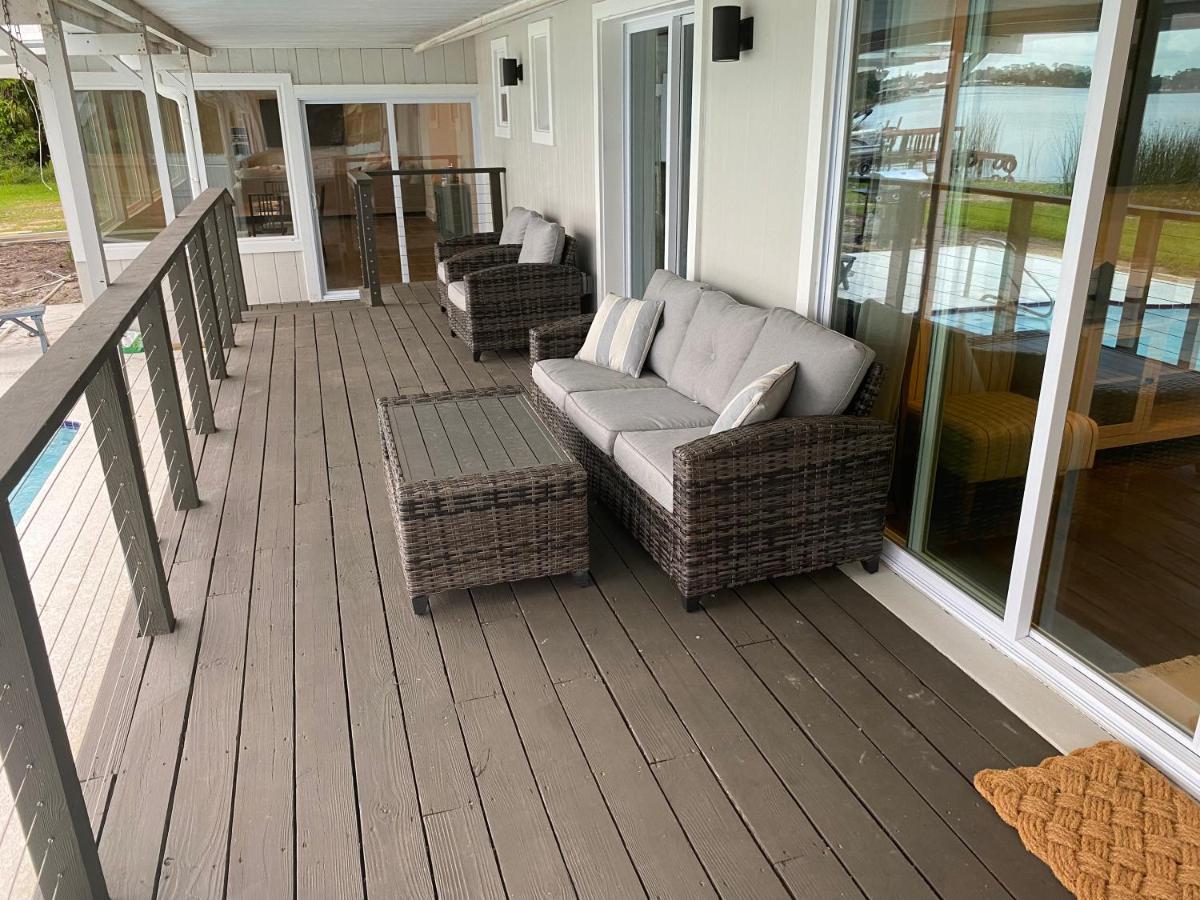 Clear Retreat: Private Pool, Lakefront Holiday home *