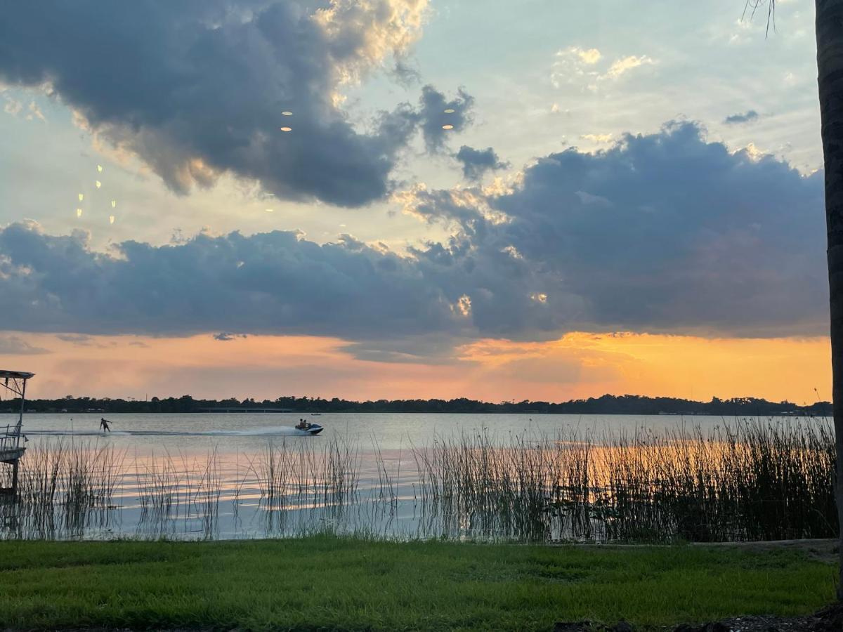 Clear Retreat: Private Pool, Lakefront Holiday home Orlando