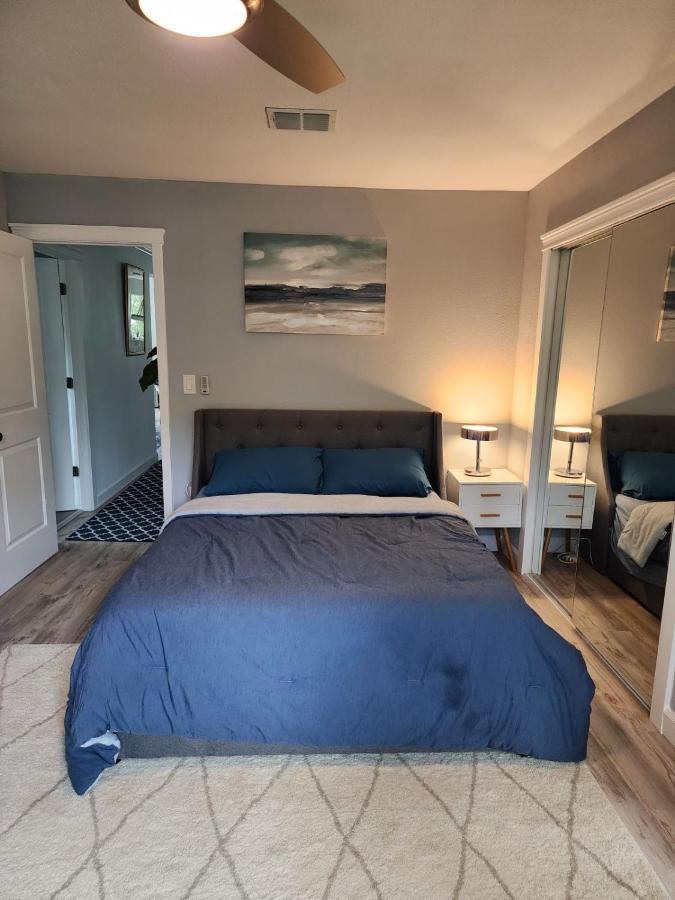 Cozy Bedroom With Private Ensuite Bathroom - # 2 In Sahred House No Pet *