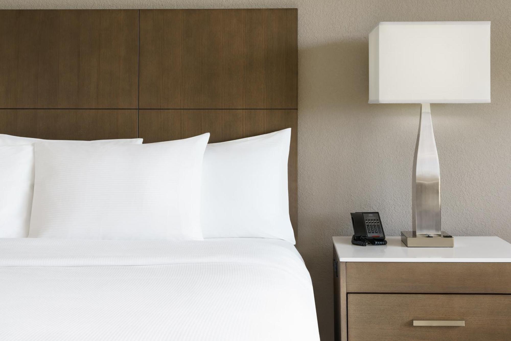 Doubletree By Hilton Airport Hotel Orlando