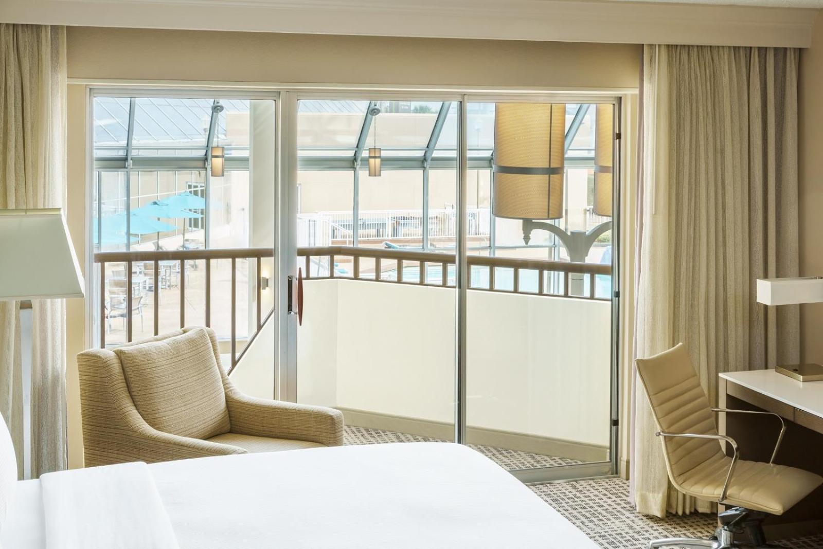 Doubletree By Hilton Airport Hotel 3*