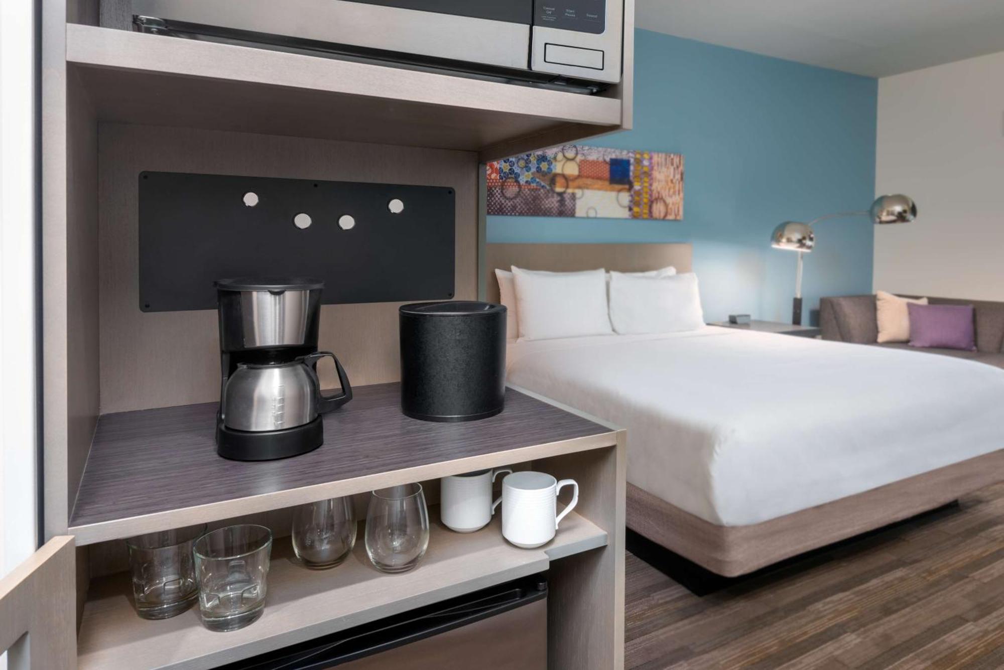 Hyatt House Airport 3*