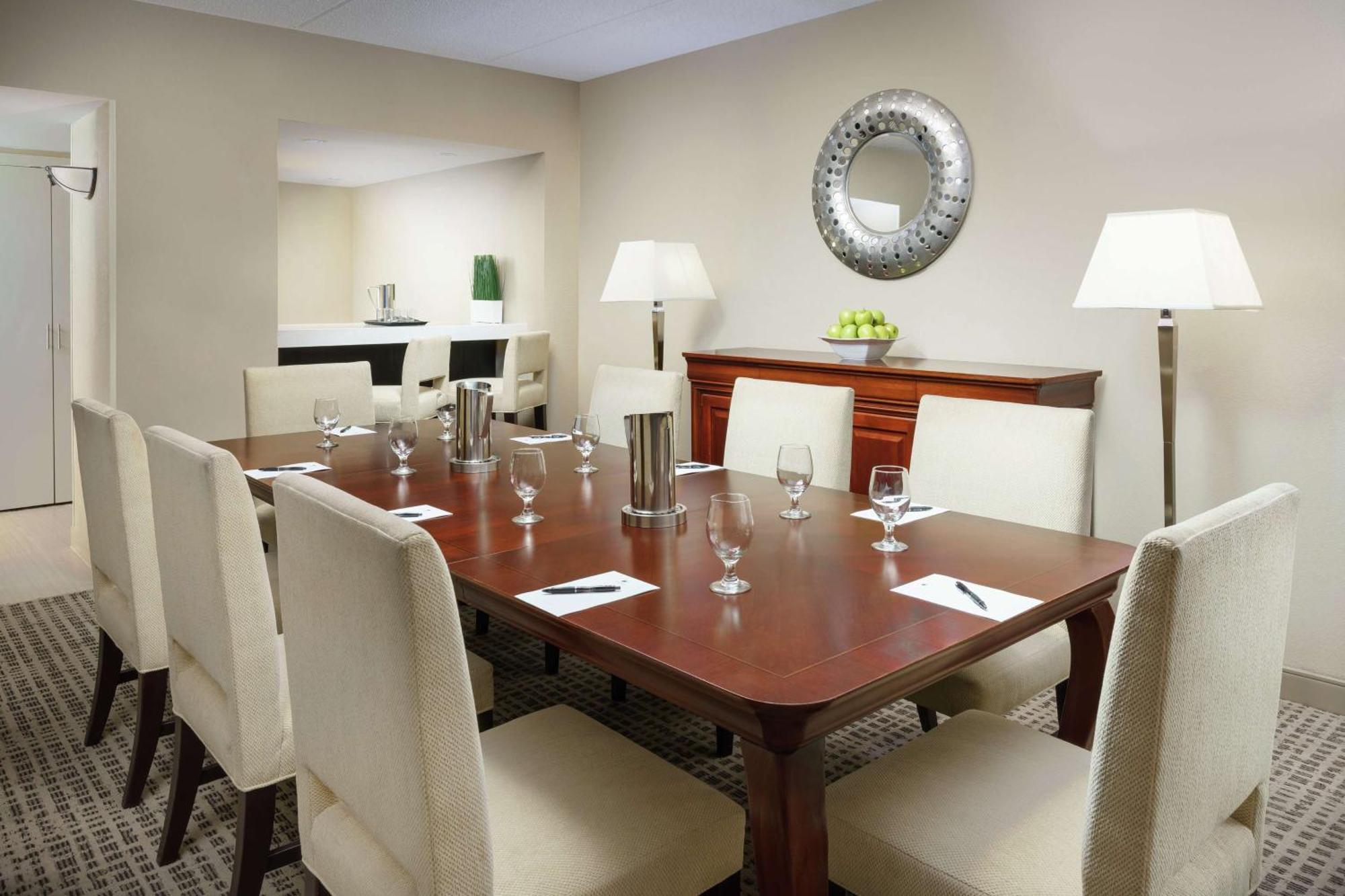 Hotel Doubletree By Hilton Airport Orlando