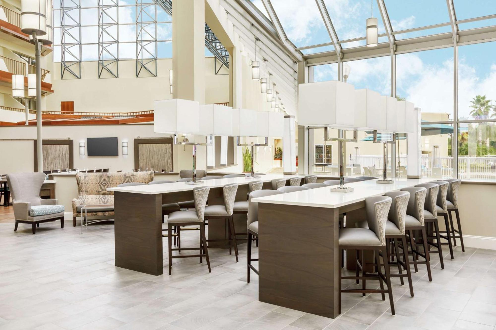 Doubletree By Hilton Airport Hotel Orlando