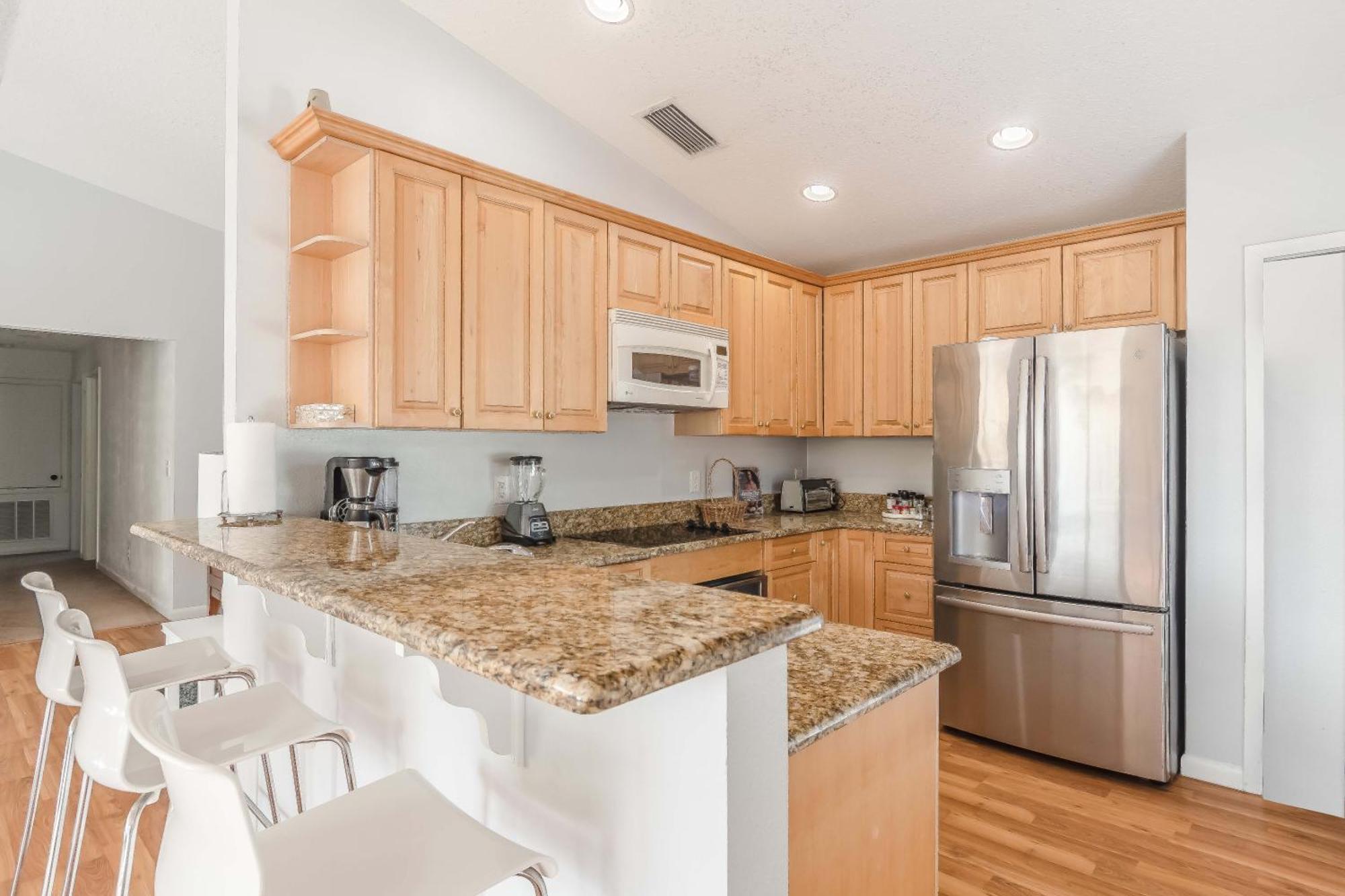 Holiday home Lakefront 7 Bedroom Duplex, Pool, Boat, And Hottub *