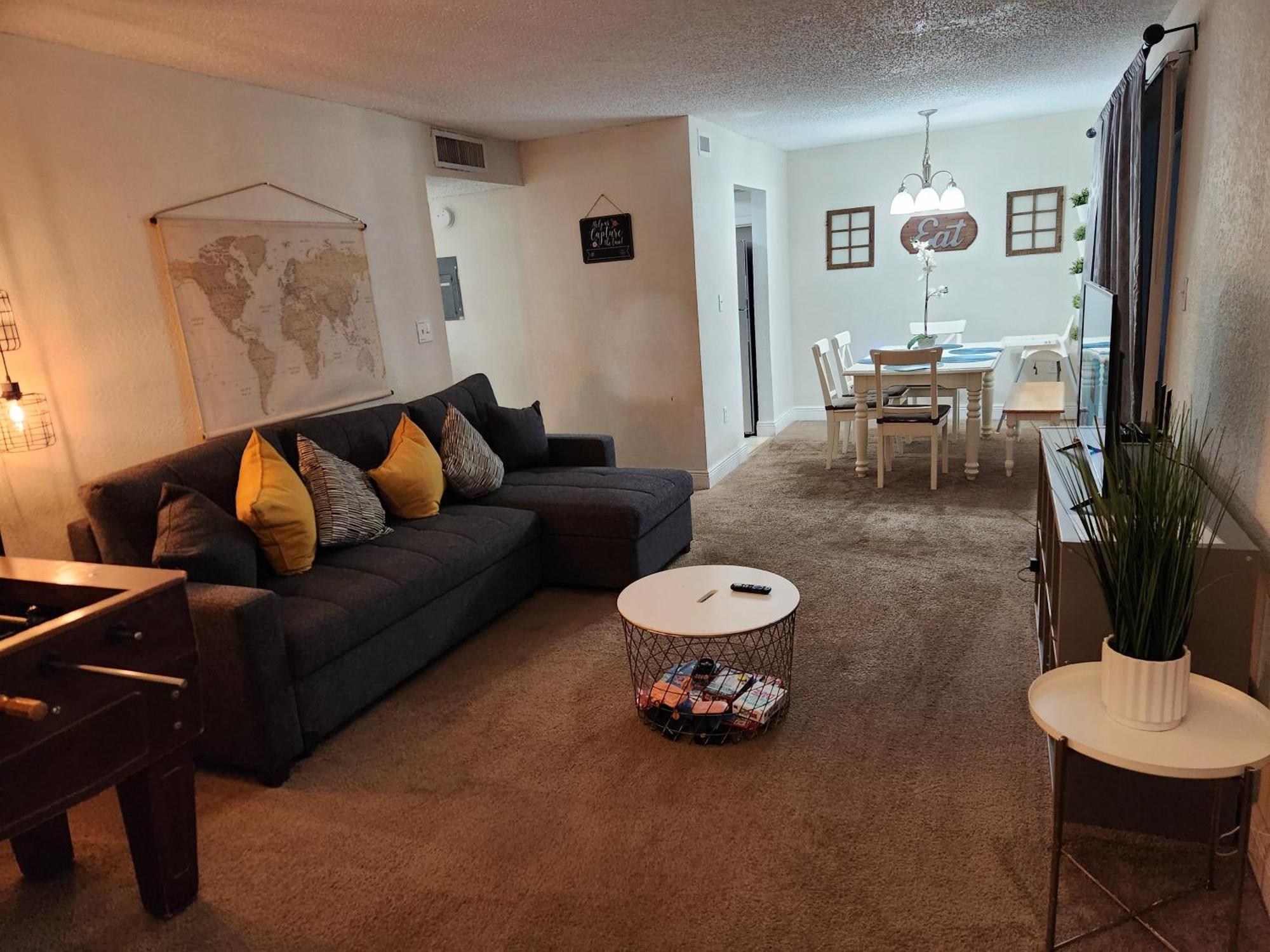 Centauri Vacation Rentals: 2-bedroom With Free Parking