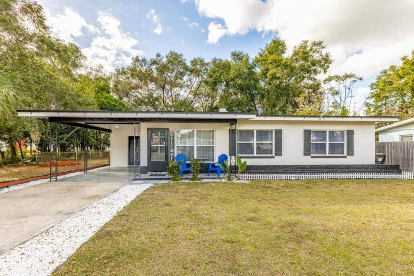 Holiday home Pet-Friendly & Work-Ready 10 Min To Downtown! Orlando