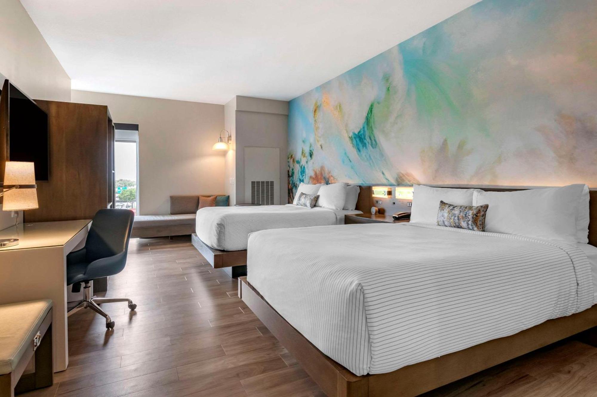 Cambria Airport Hotel Orlando
