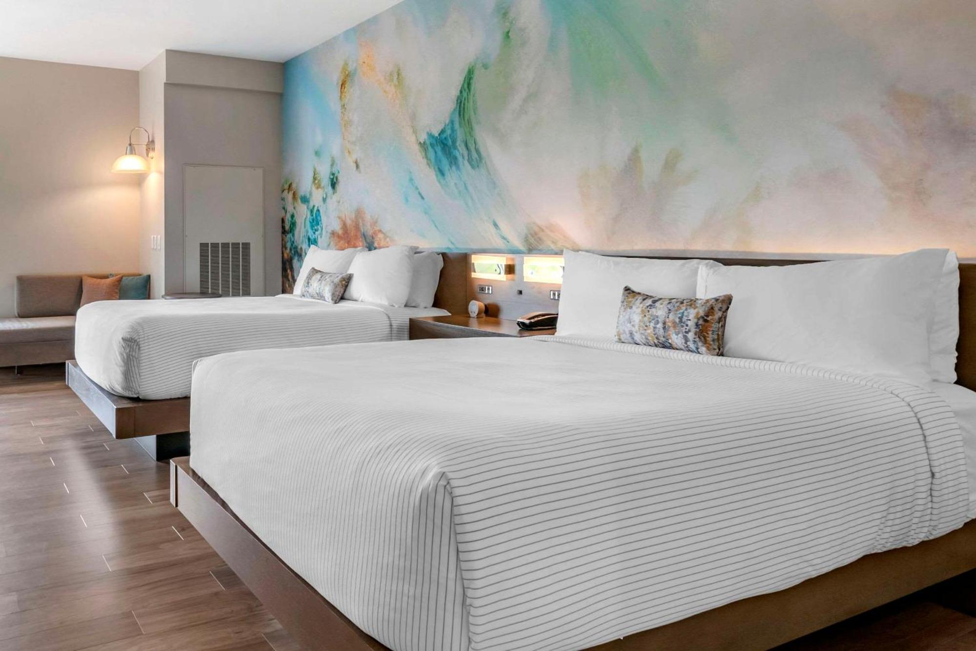 Cambria Airport Hotel